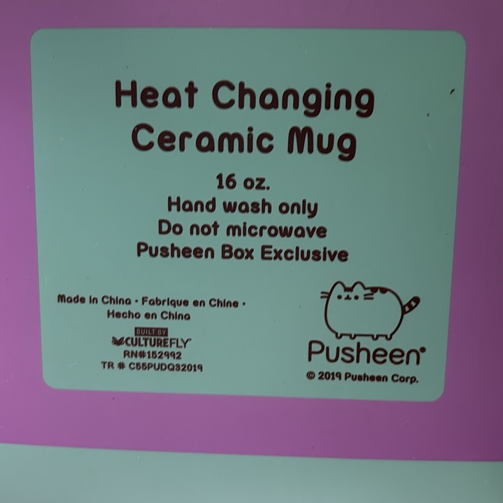Pusheen Midnight Meowgic Heat Changing Mug - Picture 2 of 5